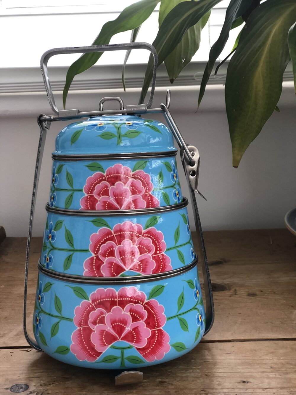 *light-blue-tiffin