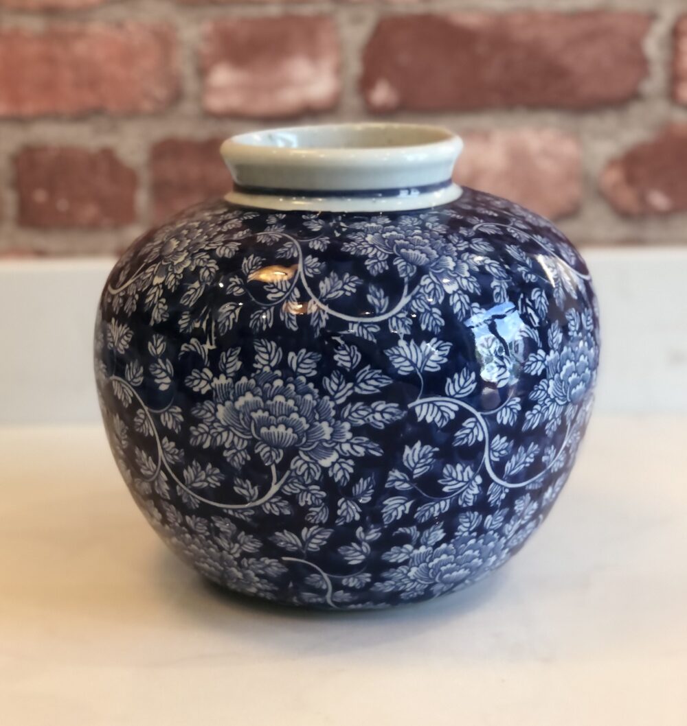 *blue and white chinoiserie vase with peony flowers